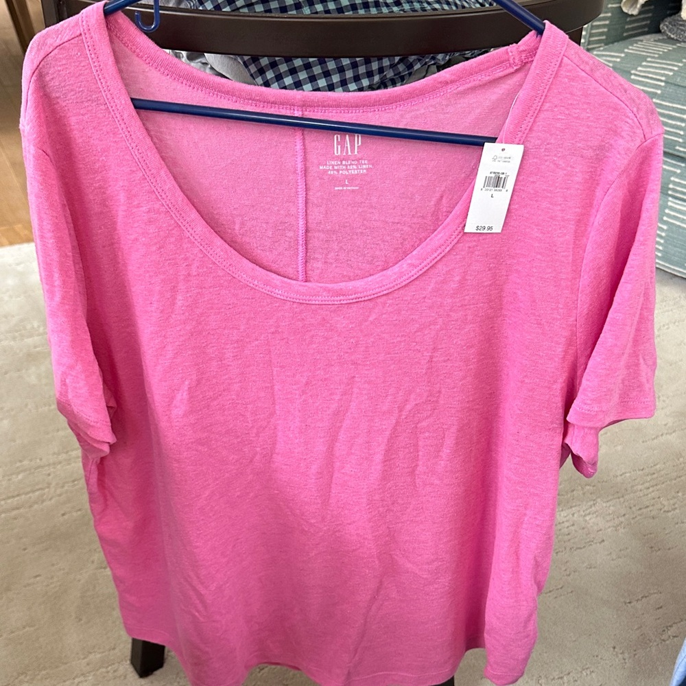 BRAND NEW WITH TAGS! Linen and Polyester pink Gap shirt.